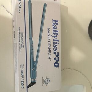 BaBylissPRO Nano Titanium Flat Iron